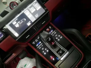 Porsche  8