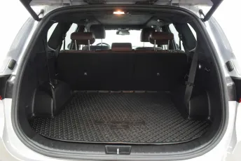 Hyundai  12