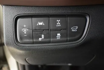 Hyundai  8
