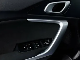 Kia  17