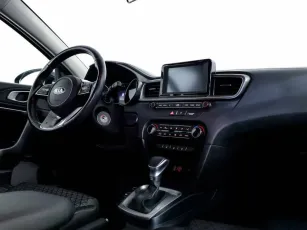 Kia  6
