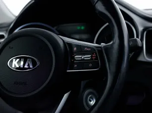 Kia  8