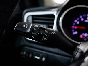 Kia  9