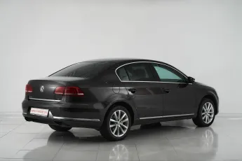 Volkswagen  5