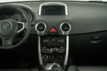 Renault  9