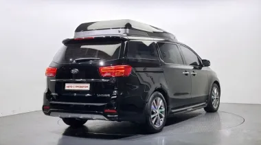 Kia  3