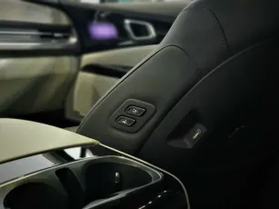 Kia  17