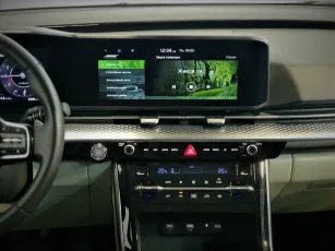 Kia  8