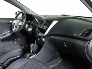 Hyundai  10