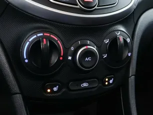 Hyundai  16