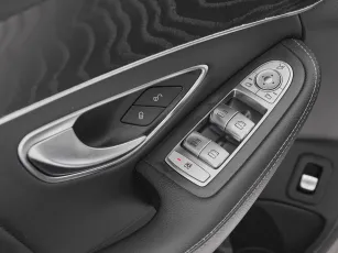 Mercedes-Benz  15