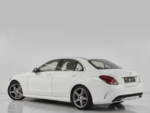 Mercedes-Benz  4