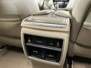 Nissan  12
