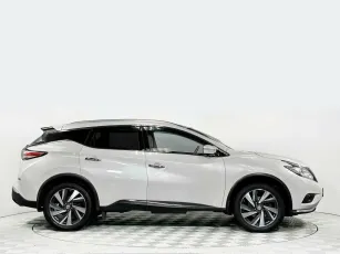Nissan  4