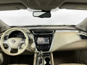 Nissan  8