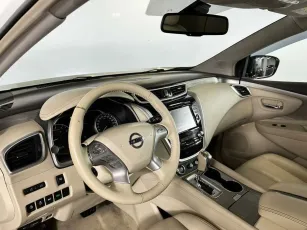 Nissan  9