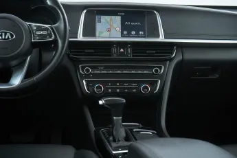 Kia  10
