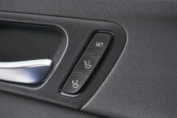 Kia  16