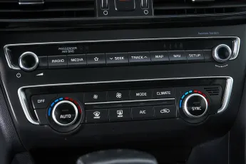 Kia  18