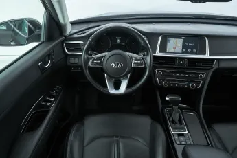 Kia  9