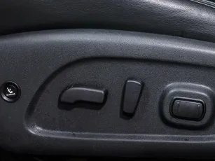 Nissan  17