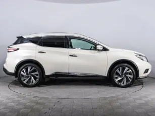 Nissan  4
