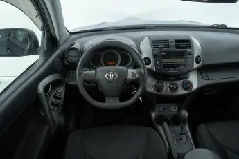 Toyota  10