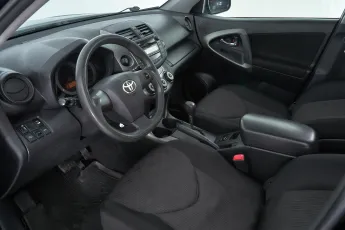Toyota  13