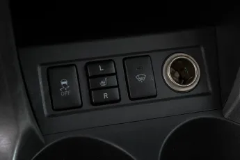 Toyota  17