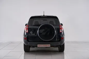 Toyota  6