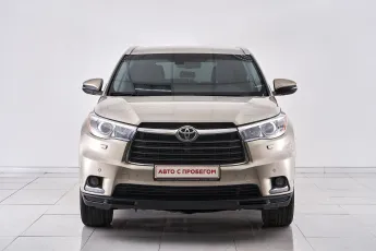 Toyota  2