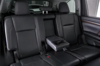 Toyota  28