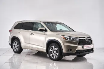 Toyota  3