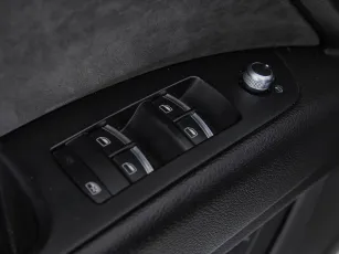 Audi  19
