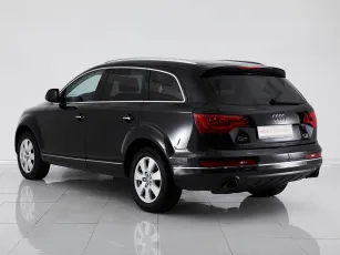 Audi  5