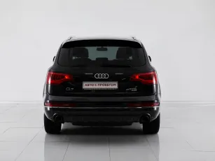 Audi  6