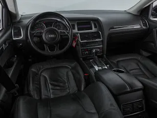 Audi  9
