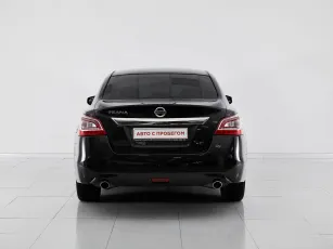 Nissan  6