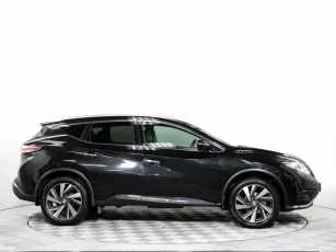 Nissan  4