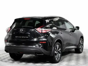 Nissan  5
