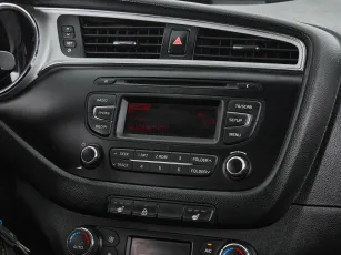 Kia  12
