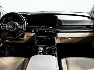 Kia  9