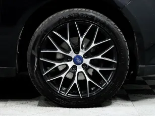 Ford  7