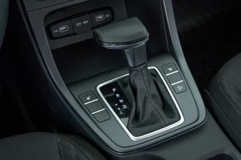 Hyundai  11