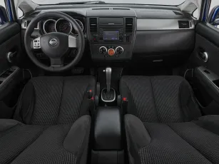 Nissan  8