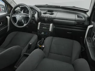 Land Rover  9