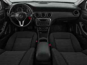 Mercedes-Benz  8