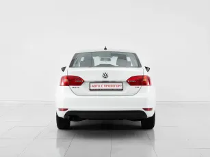 Volkswagen  6