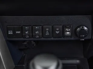 Toyota  15