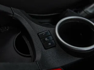 Toyota  13
